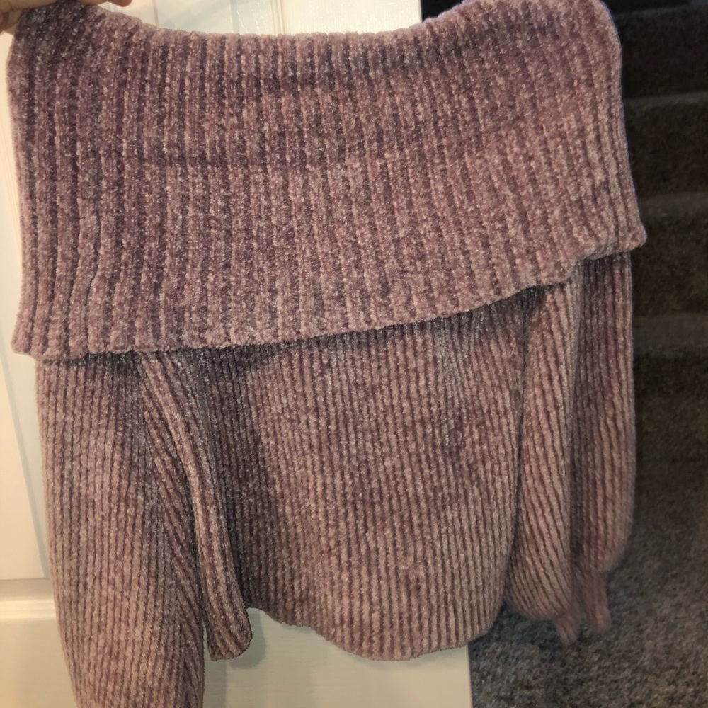 EXTREMELY soft light purple sweater